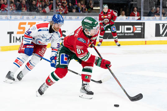 Oskarshamns Philip Samuelsson och Frölundas Ryan Lasch