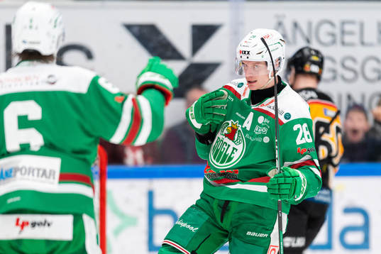 Rögles Anton Bengtsson jublar