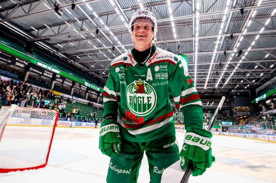 Rögles Anton Bengtsson jublar