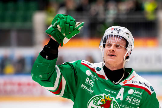 Rögles Anton Bengtsson jublar