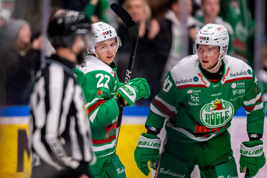 Rögles Samuel Jonsson jublar