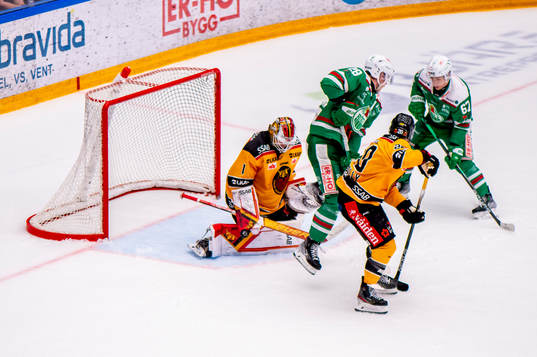Rögles Anton Bengtsson gör 2-0