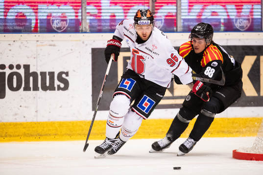 Örebros Robin Kovacs och Brynäs Dmytro Timashov
