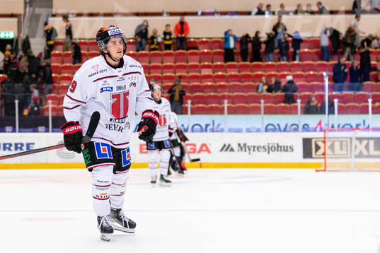 Örebros Nicholas Halloran deppar