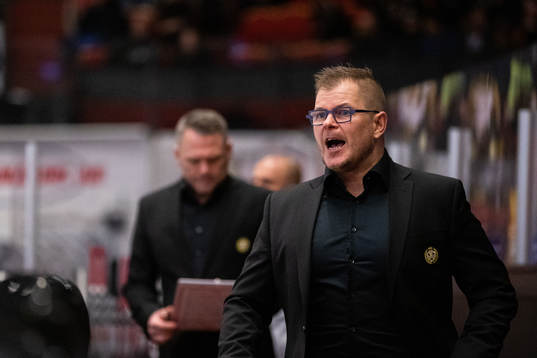 Brynäs assisterande tränare Ari-Pekka Pajuluoma