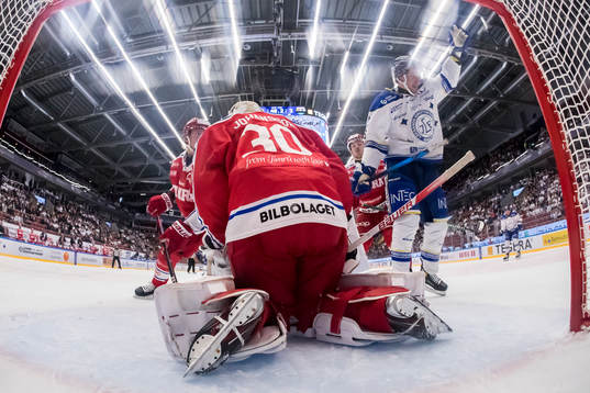 Leksands Jonas Ahnelöv jublar