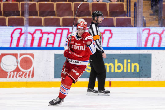 Timrås Sebastian Hartmann jublar