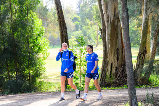 Maria Thorisdottir and Vilde Bøe Risa heads for  a