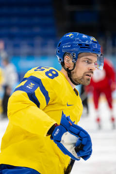 Anton Lander of Sweden