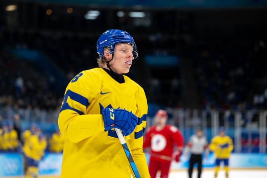 Fredrik Olofsson of Sweden looks dejected in the men’s