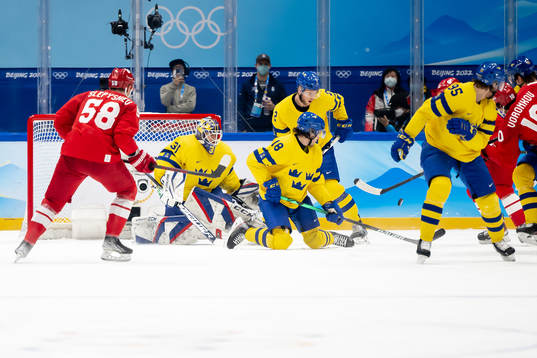 Goaltender Lars Johansson of Sweden in the men’s ice