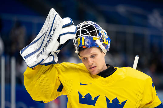 Goaltender Lars Johansson in the men’s ice hockey