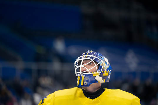 Goaltender Lars Johansson of Sweden in the men’s ice