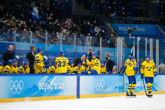 Players of Sweden in the men’s ice hockey semifinal
