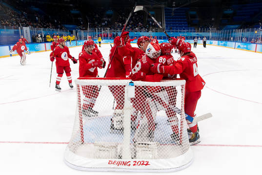 Players of Russia celebrate