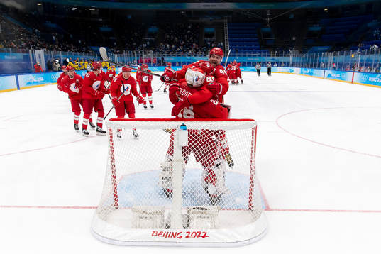 Players of Russia celebrate