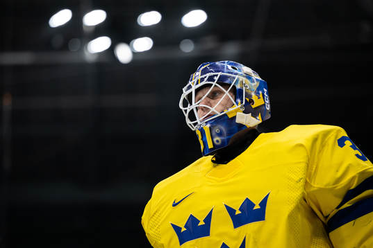 Goaltender Lars Johansson of Sweden in the men’s ice