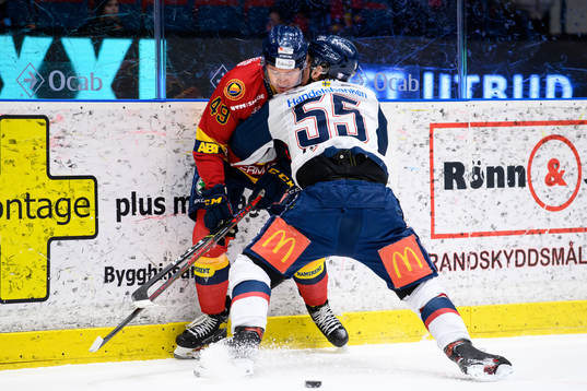 Djurgårdens Rhett Rakhshani och Linköpings Max Lindroth