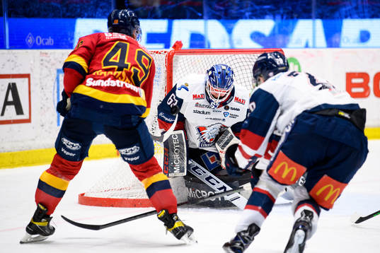 Djurgårdens Rhett Rakhshani gör 1-1 på Linköpings