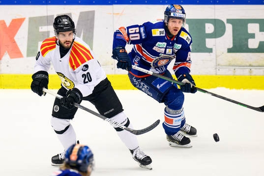 Brynäs Oula Palve och Växjös Erik Josefsson