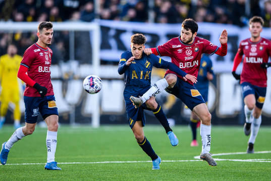 s Yasin Ayari och Örgrytes Anel Rashkaj