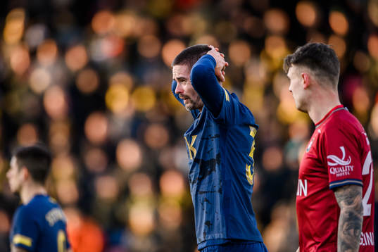 s Mikael Lustig deppar