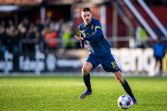 s Mikael Lustig