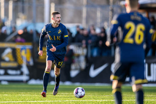 s Mikael Lustig