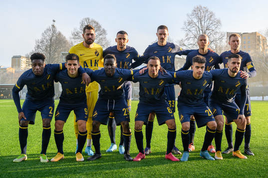 s startelva bestående av målvakt Kristoffer Nordfeldt,