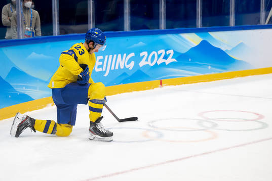 Lucas Wallmark of Sweden looks dejected