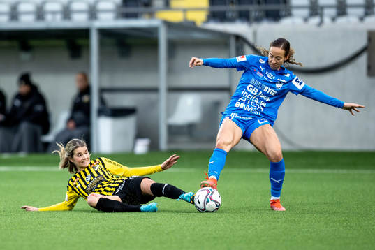 Häckens Andrine Stolsmo Hegerberg och Kalmars Antoinette