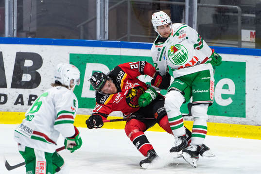 Luleås Juhani Tyrväinen och Rögles Daniel Zaar