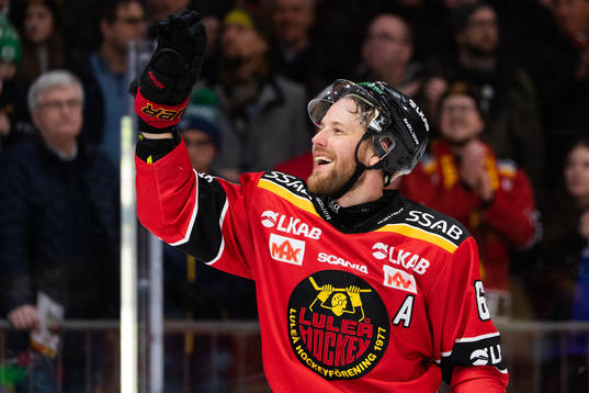 Luleås Linus Omark jublar