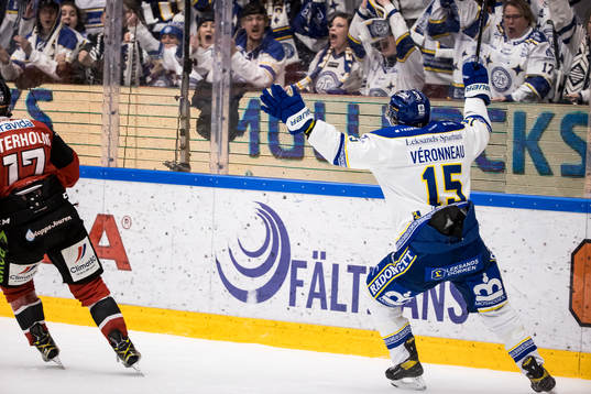 Leksands Max Veronneau jublar