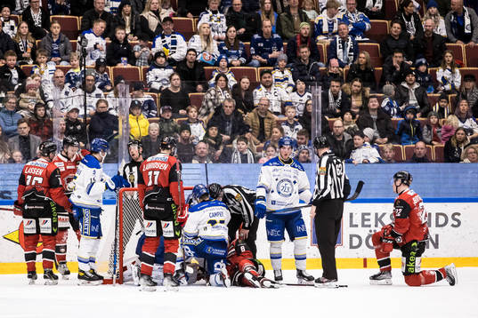 trångt framför Leksands målet