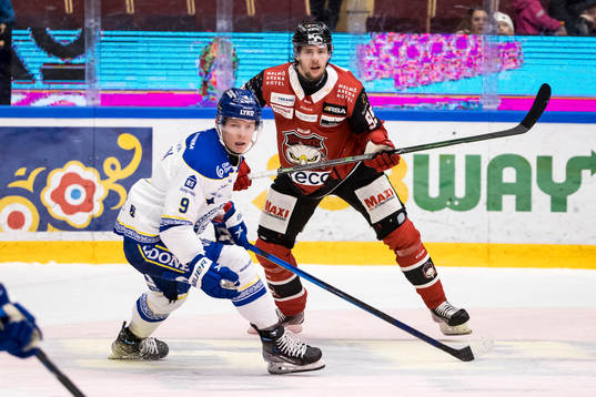 Leksands Patrik Zackrisson och Malmö Redhawks Carl Persson
