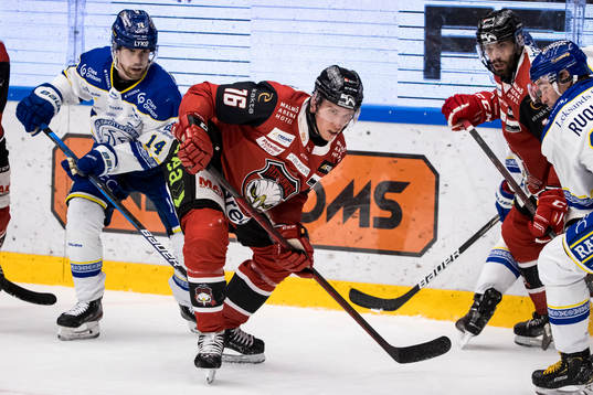 Malmö Redhawks Matias Lassen  och Leksands Oskar Lang