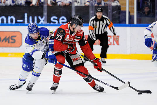 Leksands Martin Karlsson och Malmö Redhawks Adam Ollas