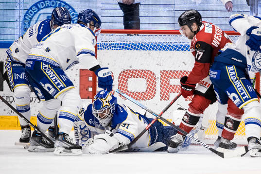 Leksands målvakt Kasimir Kaskisuo och Malmö Redhawks