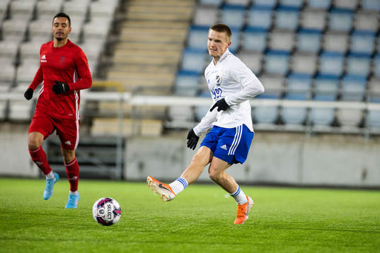 IFK Norrköpings Jacob Ortmark med bollen