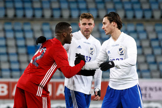 Östers Manasse Kusu och IFK Norrköpings Christoffer Nyman