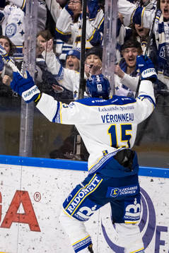 Leksands Max Veronneau jublar