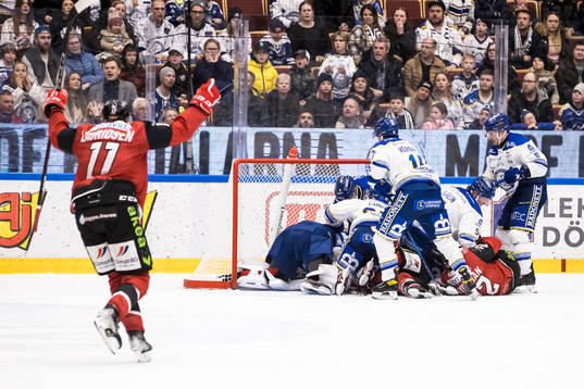 trångt framför Leksands målet