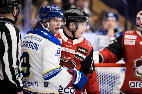 Leksands Patrik Zackrisson och Malmö Redhawks Kalle Östman