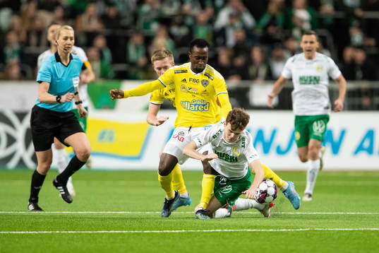 Falkenbergs Godwin Aguda Hammarbys Williot Swedberg