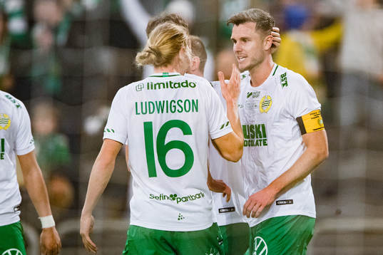 Hammarbys Richard Magyar jublar
