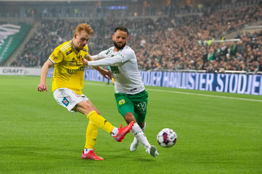 Falkenbergs Linus Borgström och Hammarbys Mohanad Jeahze