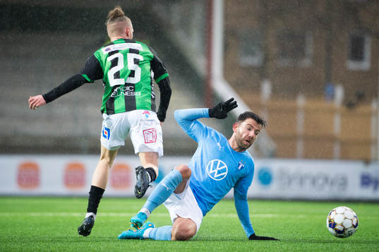 GAIS Jonas Lindberg och Malmö FFs Erdal Rakip