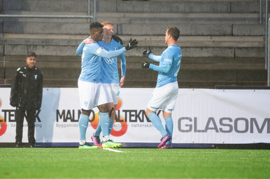 Malmö FFs Malik Abubakari jublar