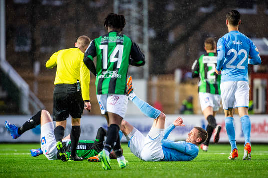 Malmö FFs Sören Rieks grinar illa